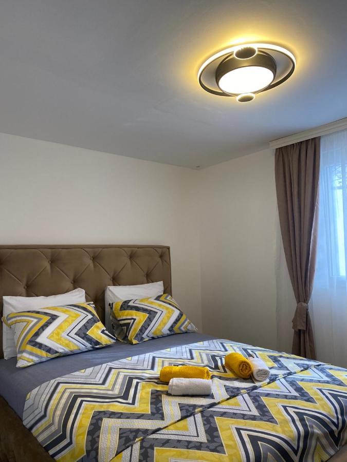 Vucinic Studio Apartment Cetinje Eksteriør billede