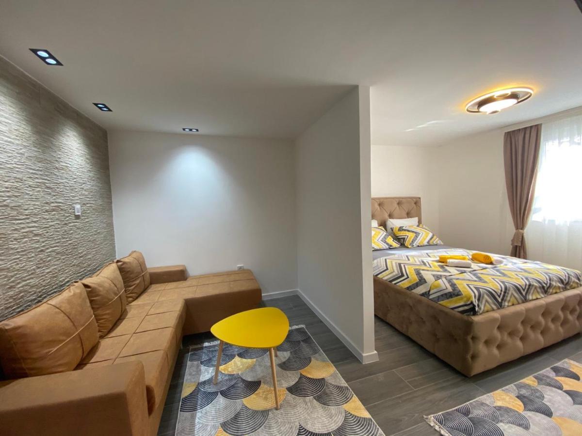 Vucinic Studio Apartment Cetinje Eksteriør billede