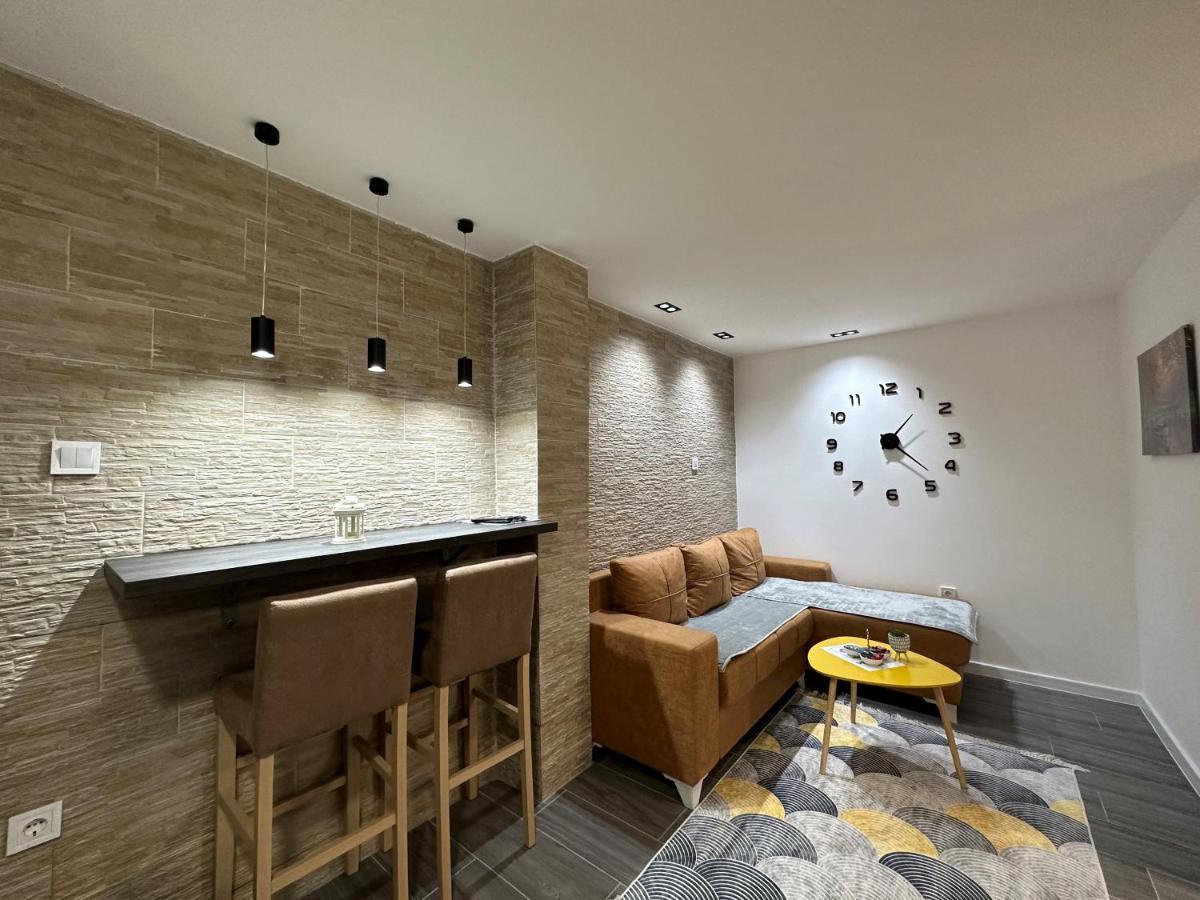 Vucinic Studio Apartment Cetinje Eksteriør billede